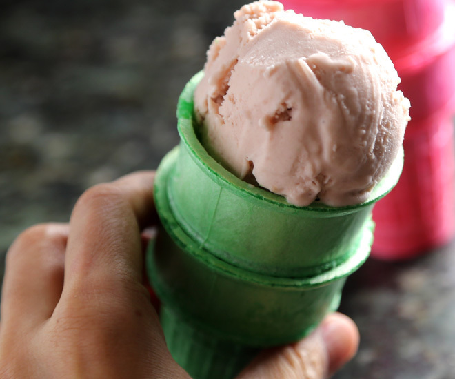 Avocado-Strawberry-Ice-Cream-4-notitle-cwm