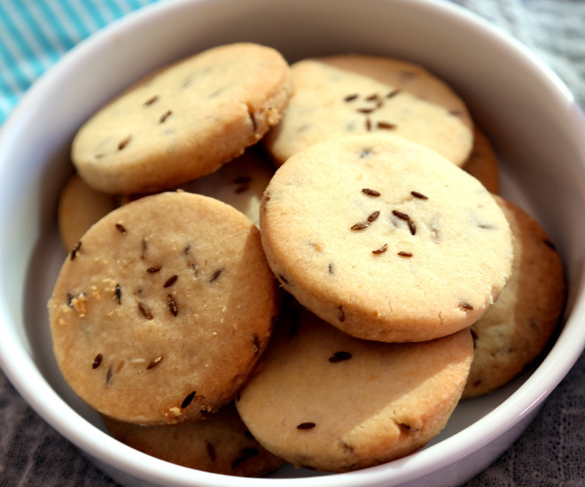 Jeera-Cookies-4-notitle-cwm