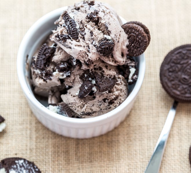 Oreo-Ice-Cream-Eggless-notitle-cwm