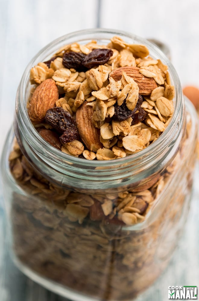 Homemade Vanilla Almond Granola