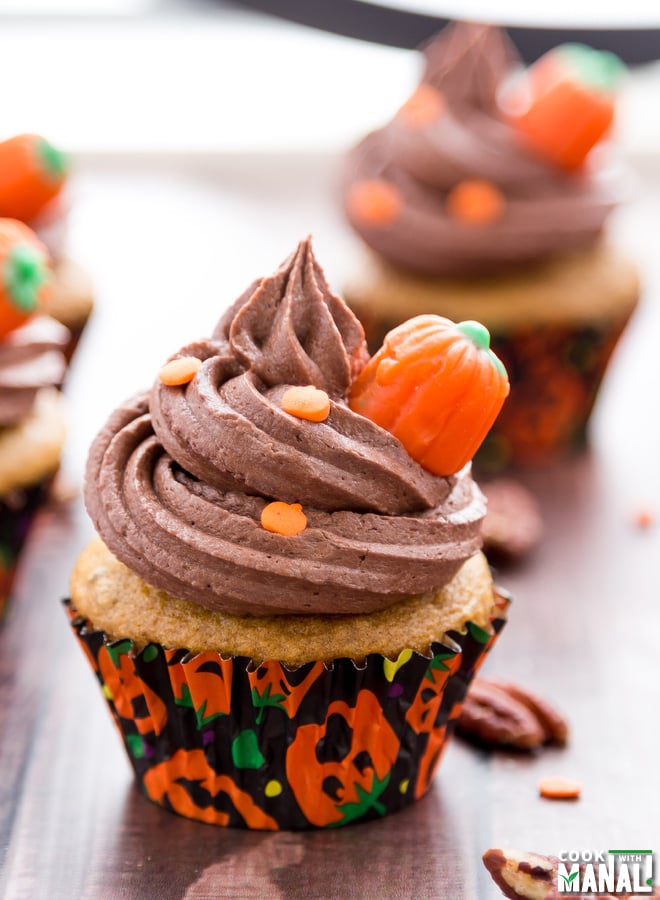 Pumpkin Pecan Cupcakes