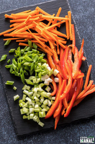 Vegetable Hakka Noodles - Cook With Manali