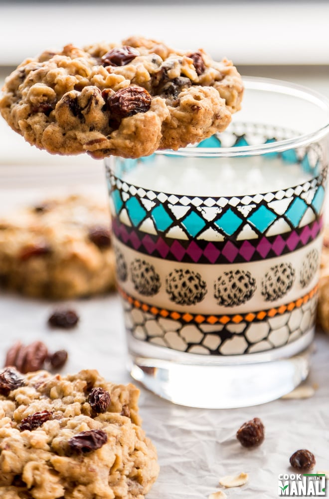 Oatmeal Raisin Nut Cookies