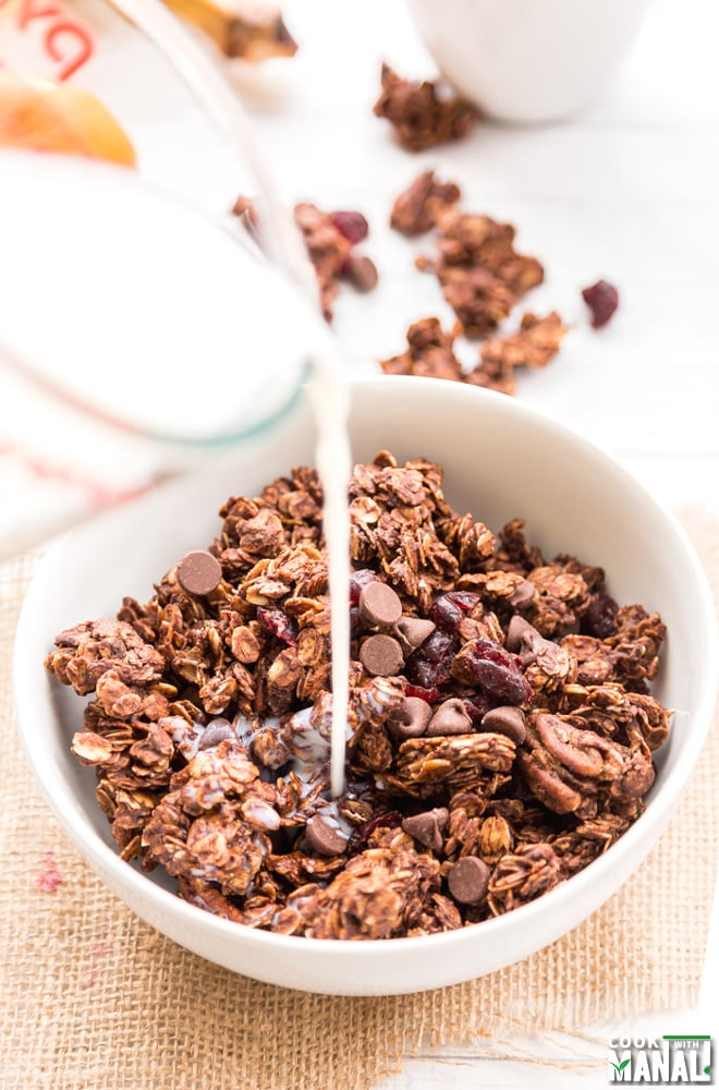 Big Cluster Chocolate Granola