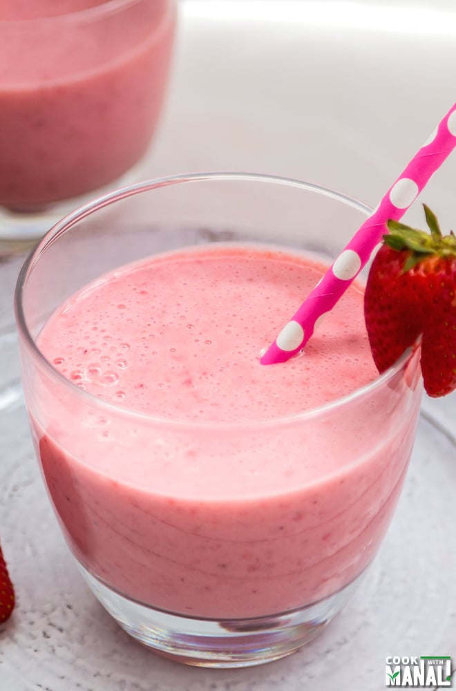 Strawberry Lassi - Cook With Manali