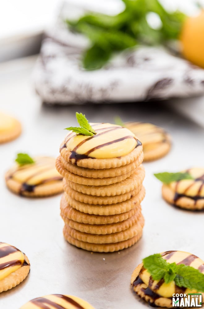 Mango Chocolate Cracker Bites