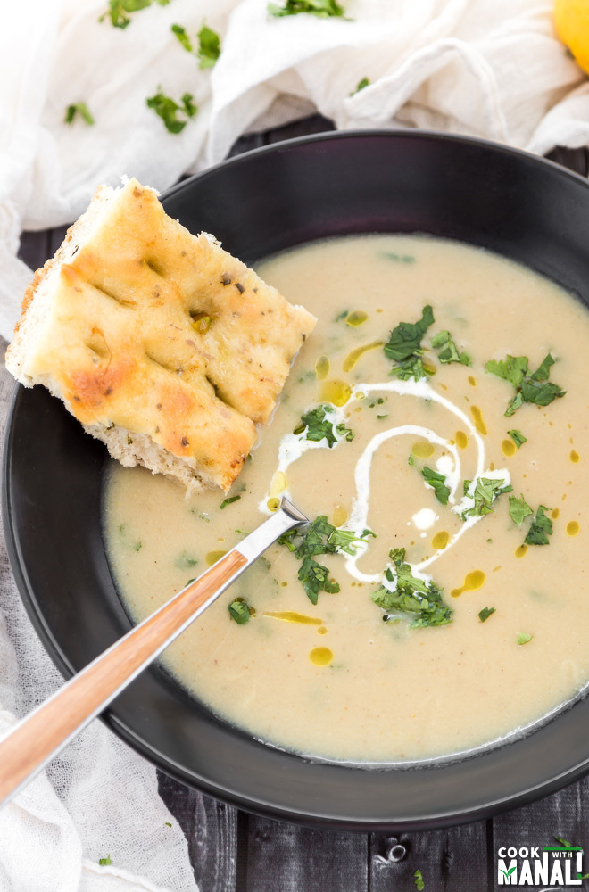 Roasted Cauliflower Soup