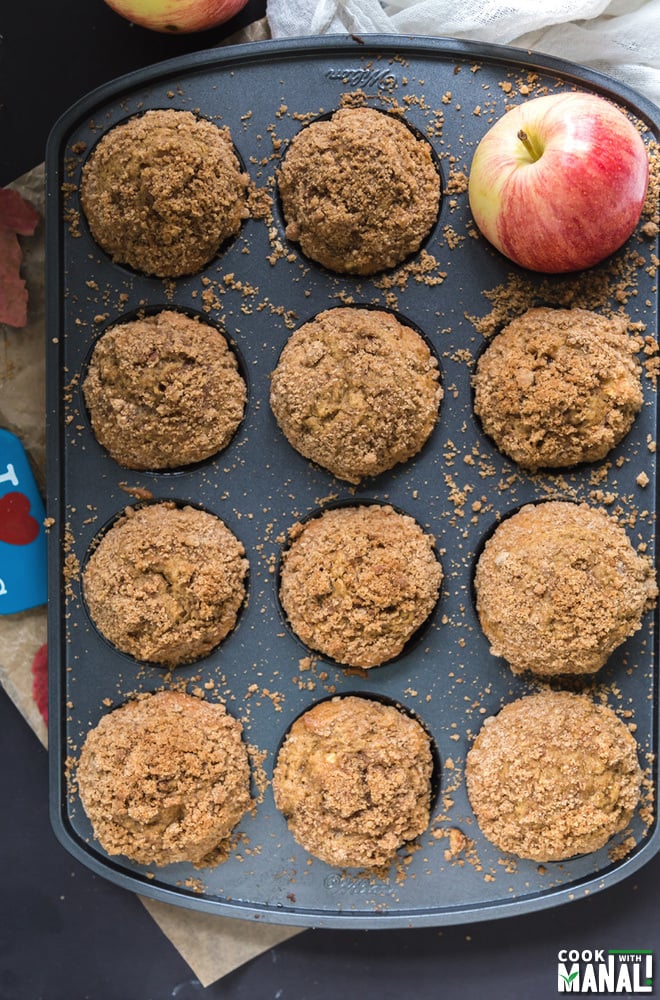 Apple Crumb Muffins