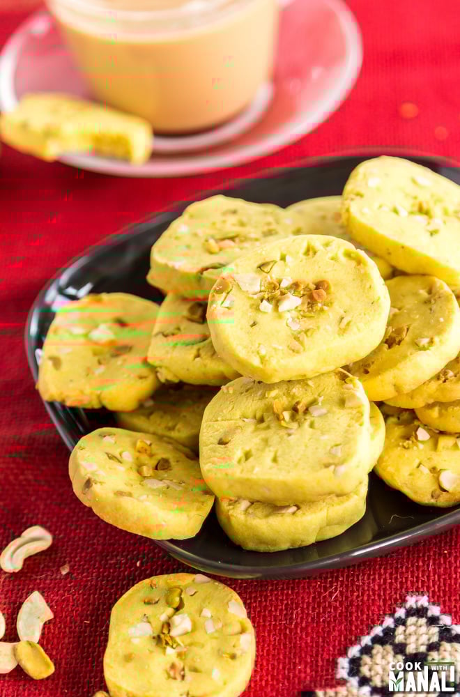 Eggless Kaju Pista Cookies