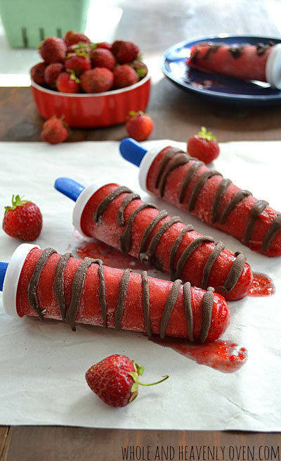 Chocolate-Covered-Strawberry-Popsicles2