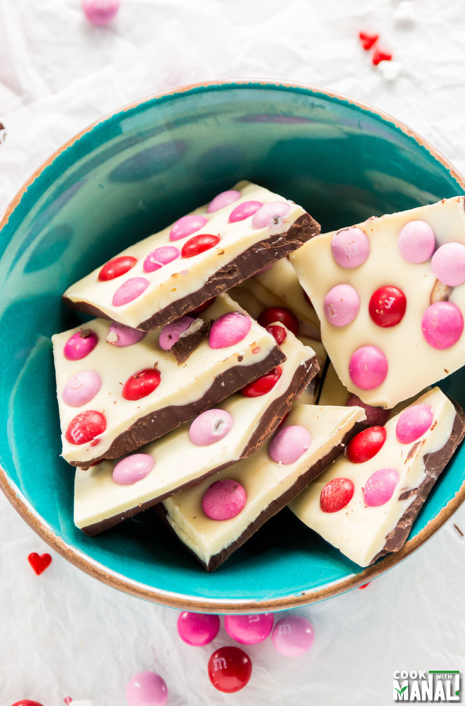 Easy Valentines Day Chocolate Bark