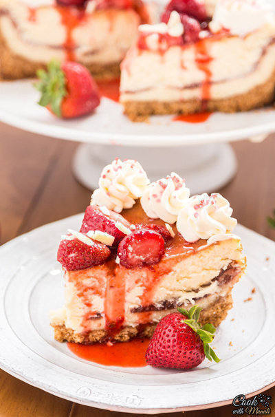 White-Chocolate-Strawberry-Cheesecake