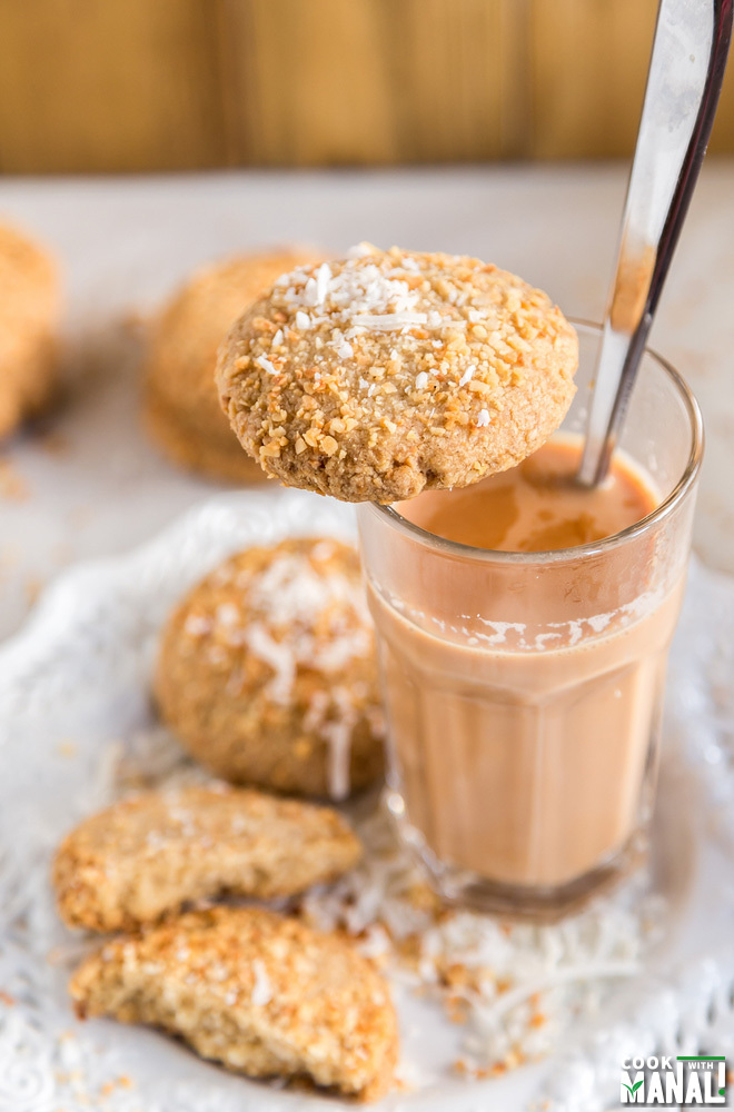 Crispy Coconut Cookies