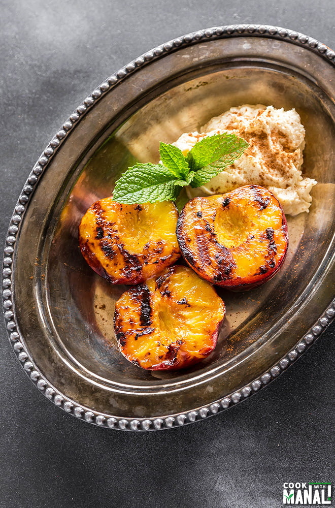 Grilled Peaches with Honey and Mascarpone Cheese