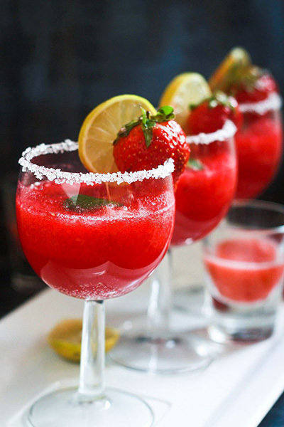 non-alcoholic-strawberry-punch-recipe-2 (1)