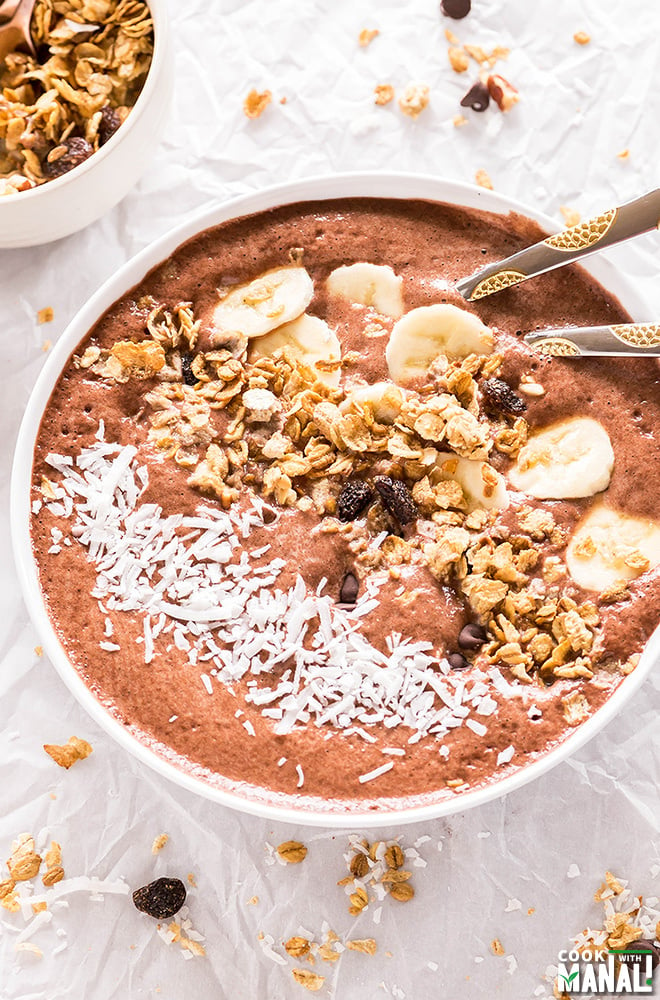 Banana Chocolate Smoothie Bowl Recipe