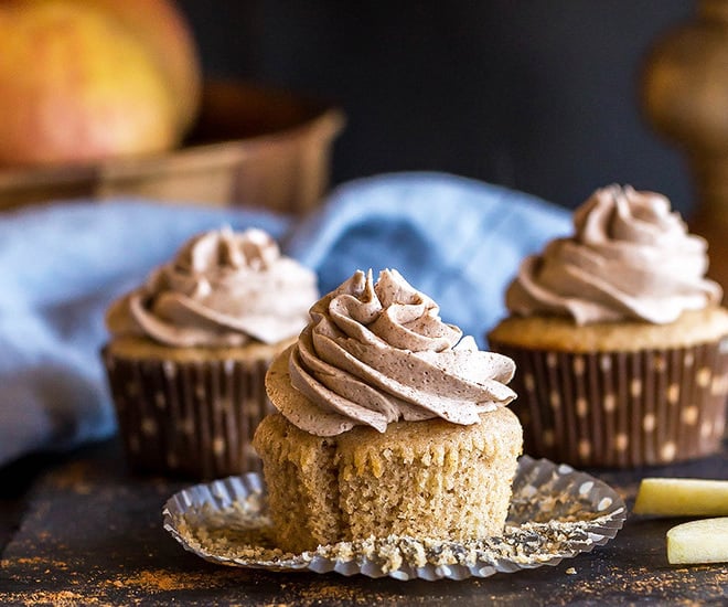 cinnamon-apple-cupcakes