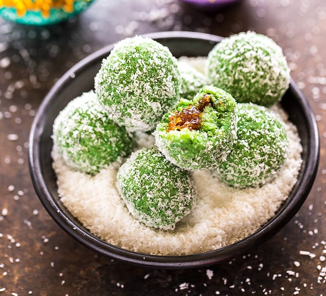 paan-coconut-ladoo-2