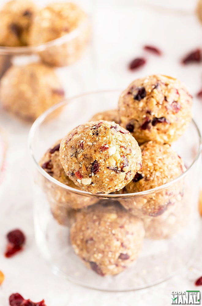 cranberry-almond-energy-bites