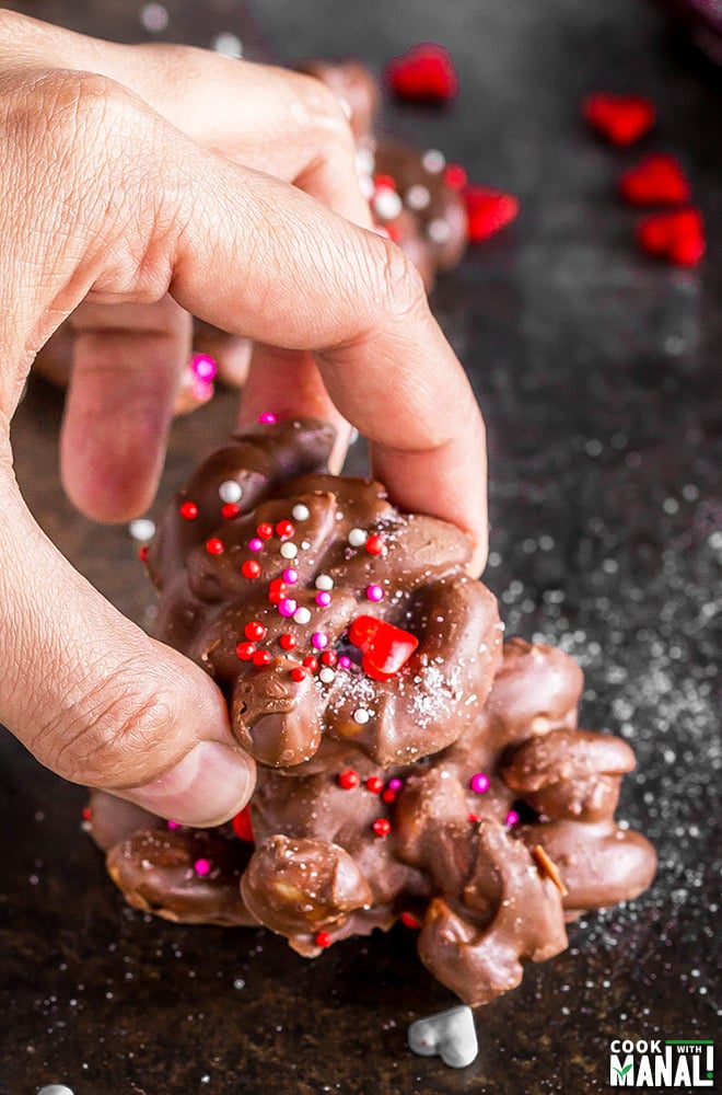 chocolate nut clusters