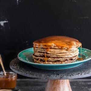 banana pecan pancakes