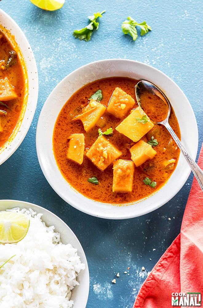 thai pumpkin curry in a bowl