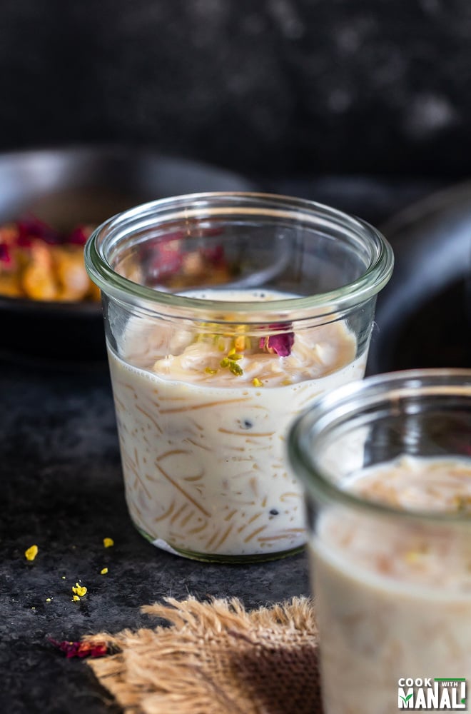 seviyan kheer in a glass jar garnished with dried rose petals