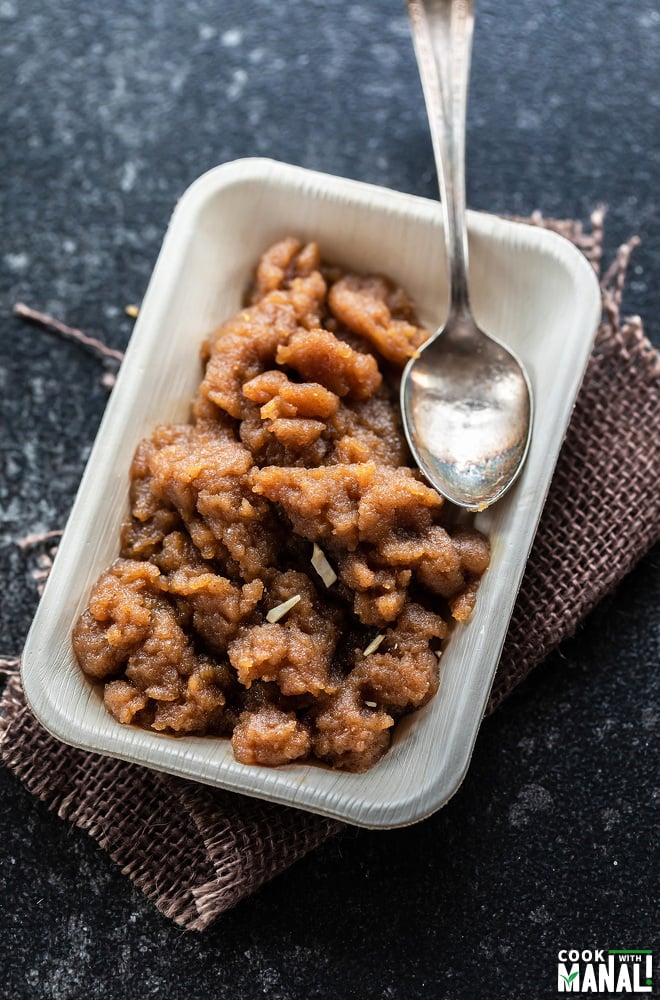 atta halwa served in a rectangular plate made with bamboo