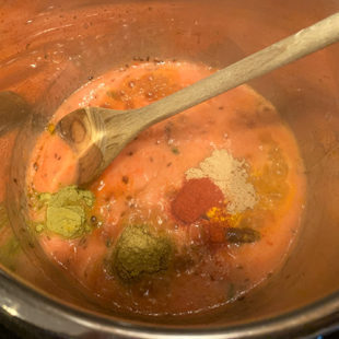 tomato puree with spices in instant pot