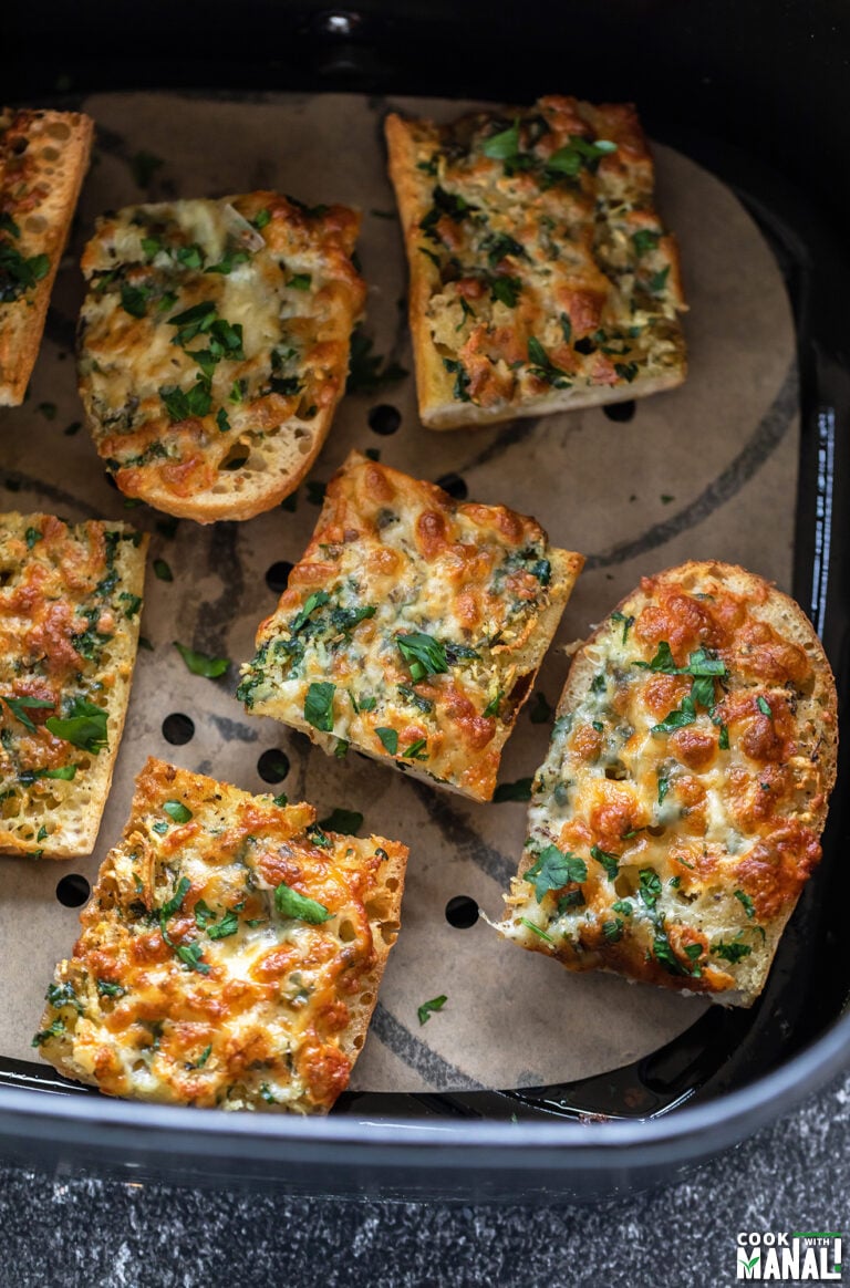 Air Fryer Garlic Bread (Cheesy & Plain!) Cook With Manali