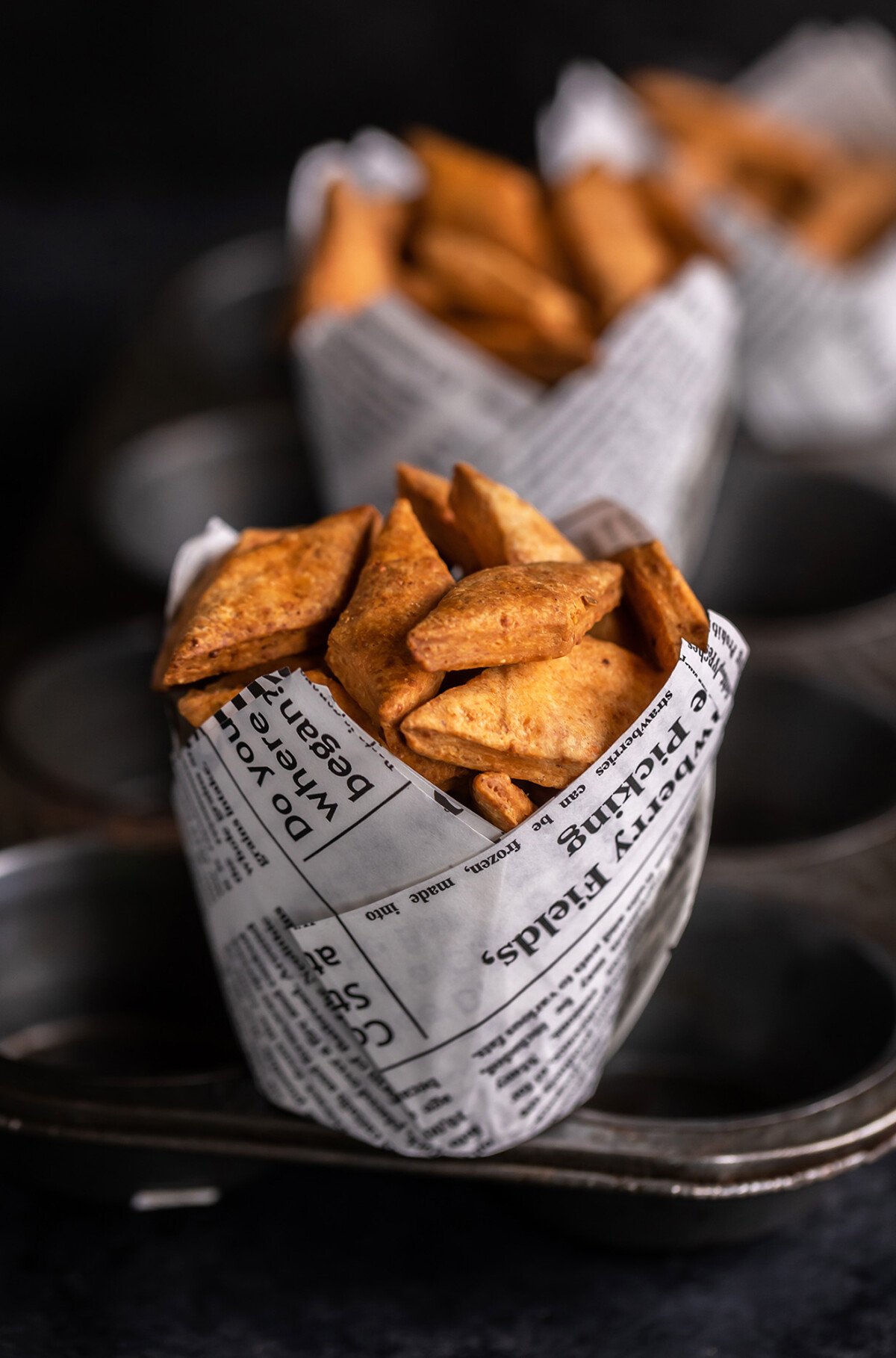 chilli cheese namak para served in a muffin liner