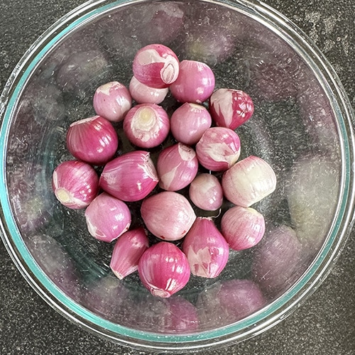 peeled pearl onions in a bowl